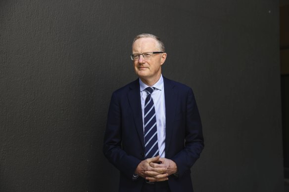 The RBA is facing rare criticisms from economists, some of whom believe RBA governor Philip Lowe should resign over what they say are recent failures.