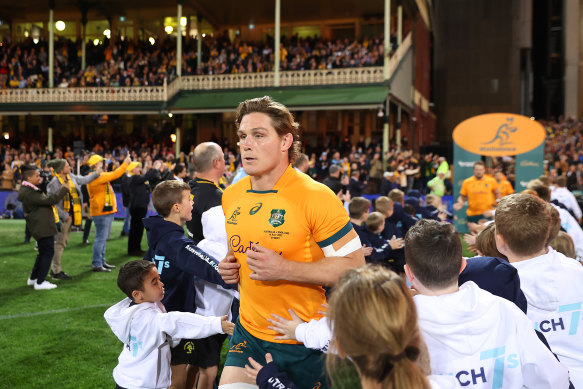 Michael Hooper leads the Wallabies on to the SCG.