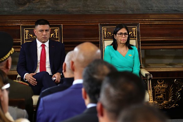 Delcy Rodríguez (right) after being sworn in as acting president of Venezuela.