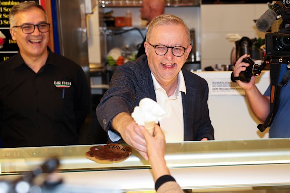 Prime Minister Anthony Albanese will have to dole out an extra ministry to the left faction. 