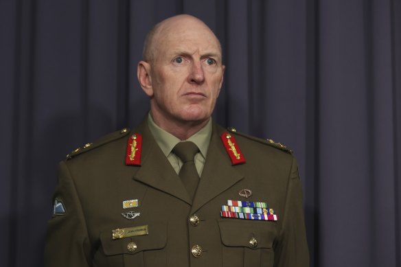 COVID-19 Taskforce Commander, Lieutenant General John Frewen, on Thursday.