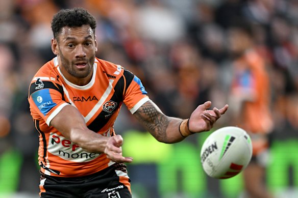The Tigers decided to prioritise the re-signing of veteran hooker and club captain Api Koroisau.