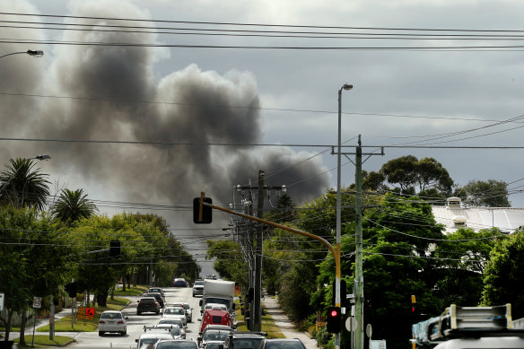 A community advice message has been issued for neighbouring suburbs.