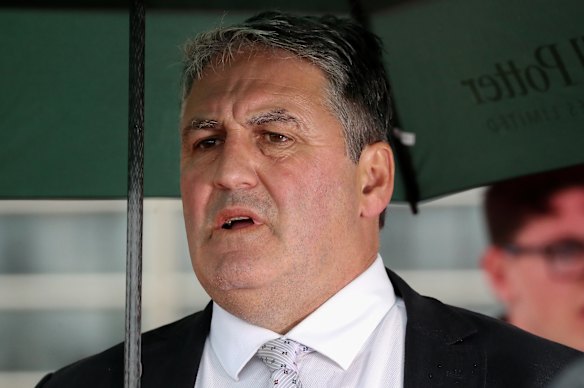 Anthony Freedman trabalha em sua sede em Sydney.