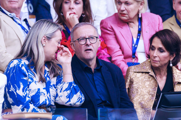 Prime Minister Anthony Albanese got a rousing reception by the Australian Open crowd.