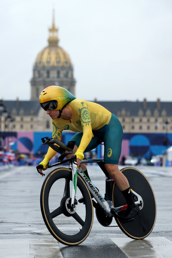 Grace Brown, near the Hotel des Invalides in Paris, won gold in the Women’s Individual Time Trial.