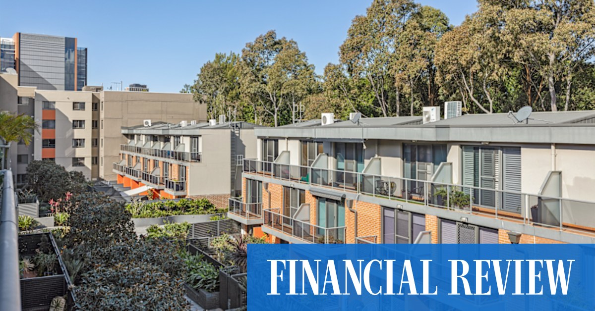 Investors are still buying, as this $950,000 inner-Sydney sale shows