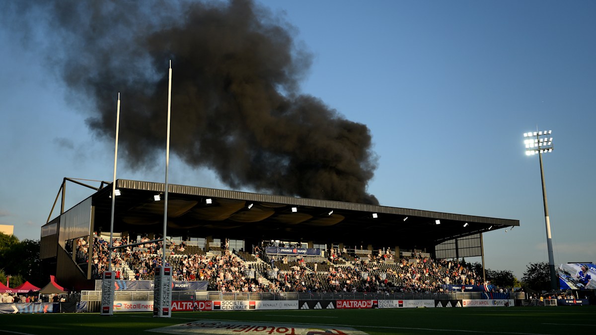 Bus fire, eye gouge tarnish wild Wallaroos clash