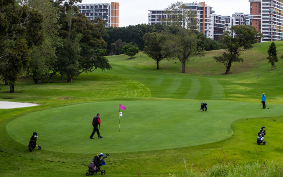The lord mayor wants to reduce Moore Park golf course from 18 holes to nine to provide more parkland for residents.