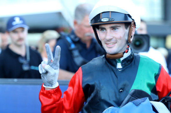 Tyler Schiller after winning the Galaxy on Mariamia.