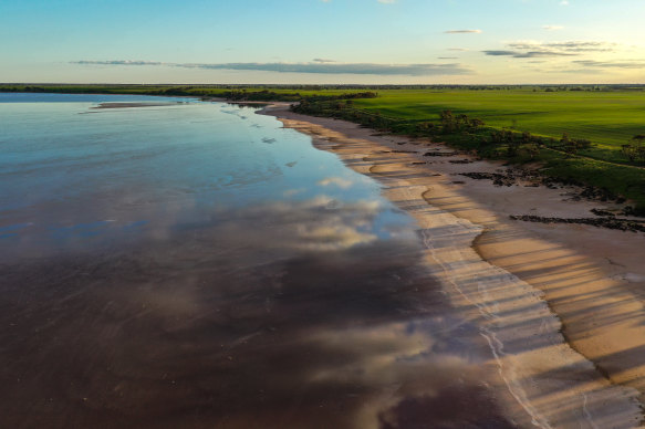 Direl (Lake Tyrell). Aboriginal traditional owners have sought Commonwealth heritage protection application.