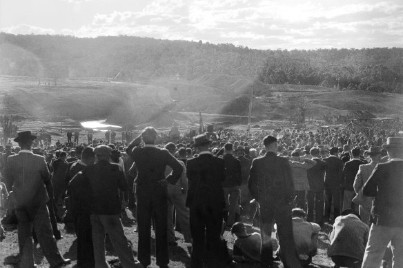 Demonstration by striking miners at Minmi Open Cut Mine.