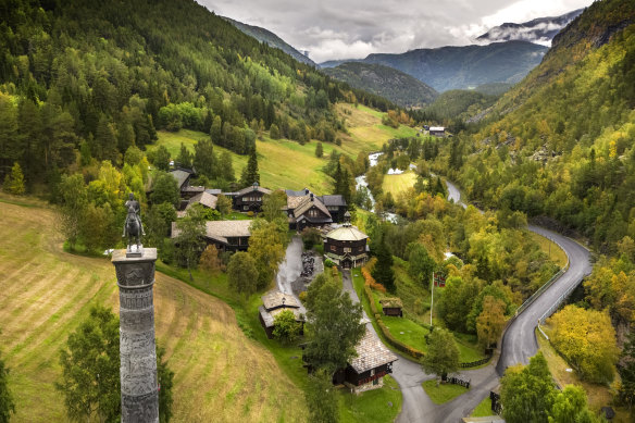 The 34-metre-high stone pillar depicting Norway’s historic sagas at the Elveseter Hotel.