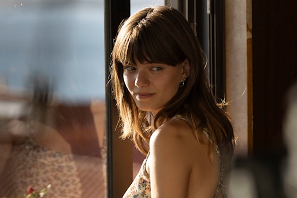 Llúcia Garcia plays a young woman orphaned by Spain’s post-Franco heroin epidemic.