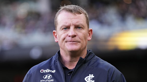Michael Voss back in the commentary box.