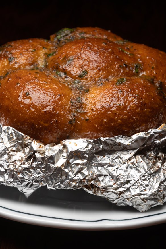 Garlic bread.