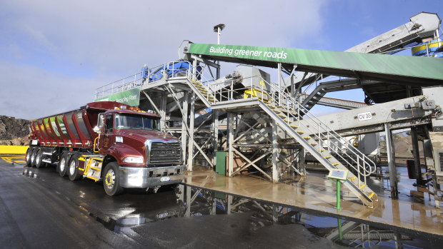 The new crusher in Laverton North turns glass back into sand.