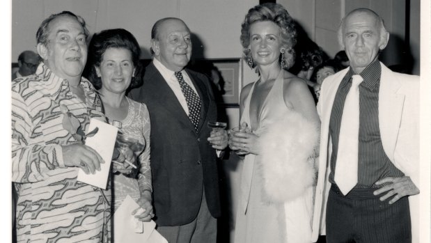 Holdsworth Galleries opening of Donald Friend exhibition with Donald Friend, Gisella Scheinbergand Sonia and Billy McMahon, 1975.