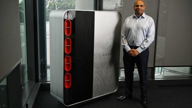 Professor Francois Aguey-Zinsou with a LAVO hydrogen battery.
