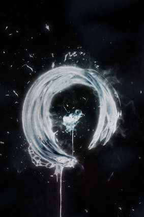 teamLab, Enso - Cold Light, 2018, Digital Work, Single channel, Continuous Loop 
