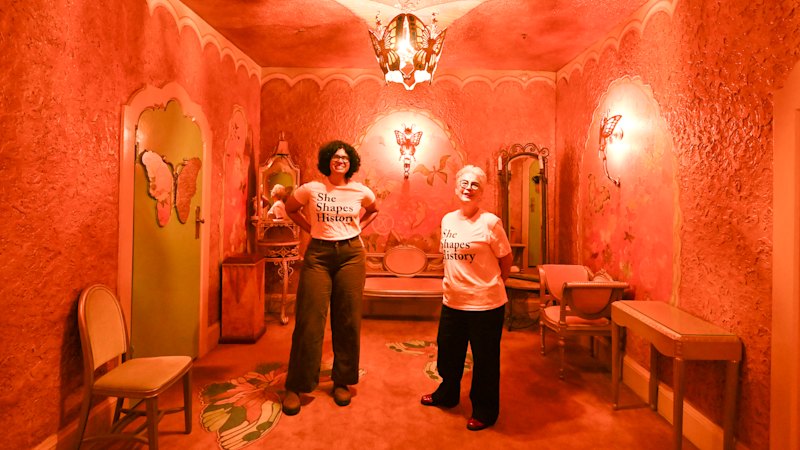 The Sydney time capsule from when women were butterflies and men ruled the world