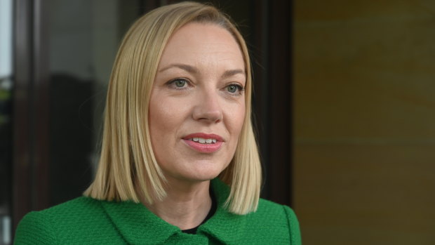 Mia Davies confirms switch to federal politics