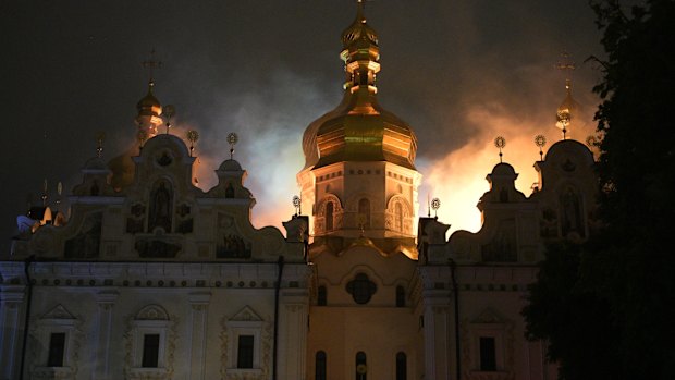 The roof of the Dormition Cathedral of the Kyiv-Pechersk Lavra burns.