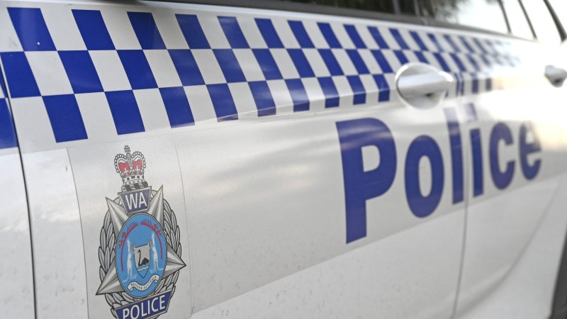 Kwinana Freeway closed to traffic heading south near Berrigan Drive