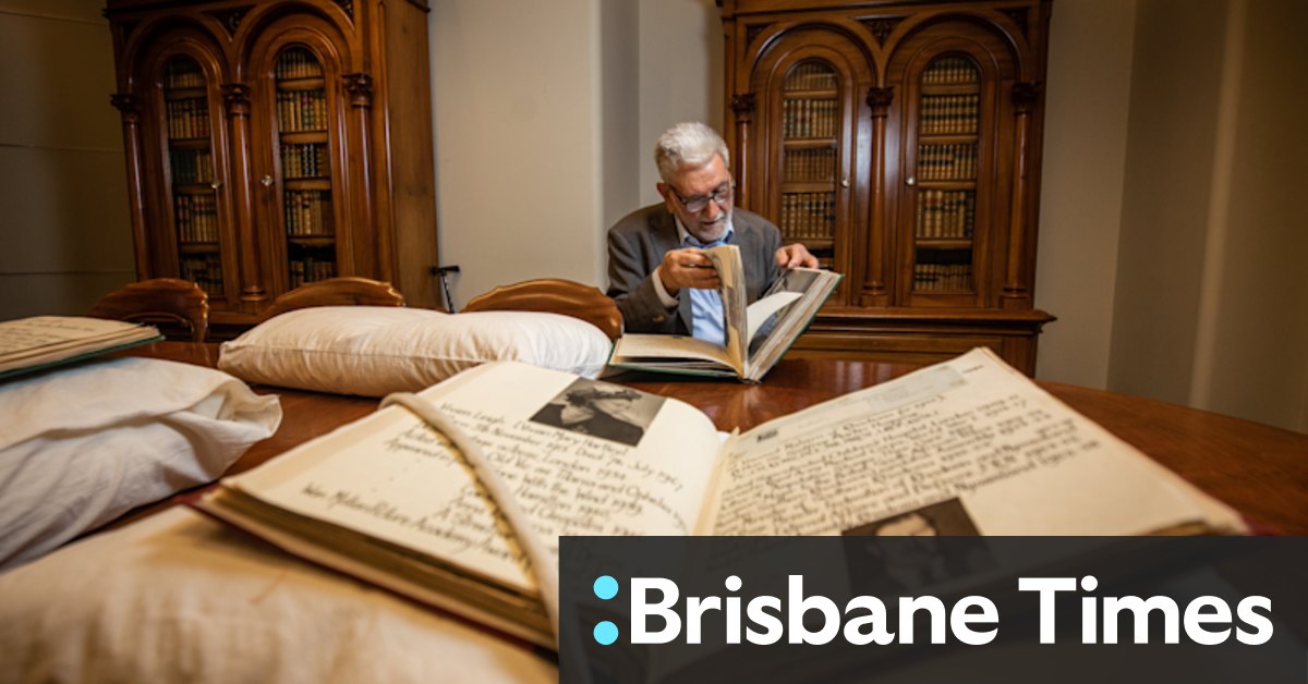Barry Jones: State Library of Victoria acquires massive autograph collection - Vimarsana News