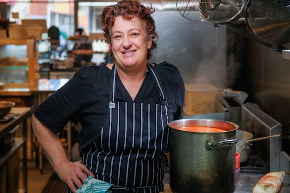 Da Orazio brings a fishing boat to Rushcutters Bay but leaves the pizza in Bondi