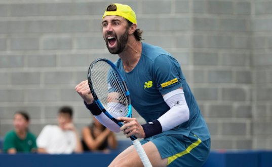 Jordan Thompson is into the last 32 at the US Open thanks to upsetting top-10 rival Hubert Hurkacz.