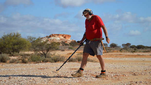 Peter Muir, 69, has been prospecting for gold across WA since 1989.