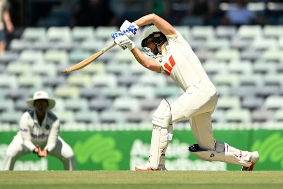 Ellyse Perry set an all-time record for Test runs - surpassing the previous Australian women’s record of 1002.