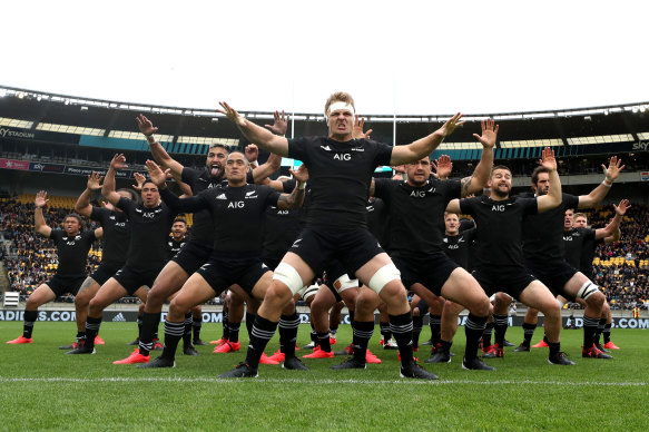 Wallabies great David Campese has taken aim at the All Blacks following the weekend Bledisloe Cup draw with Australia.