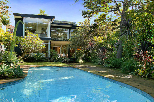 A non-waterfront home on Wolseley Road sold for $15.01 million in 2021.