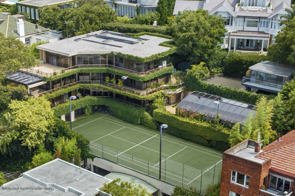 Stephen Dash followed up his purchase of a Bellevue Hill mansion for about $33 million to buy two neighbouring houses.