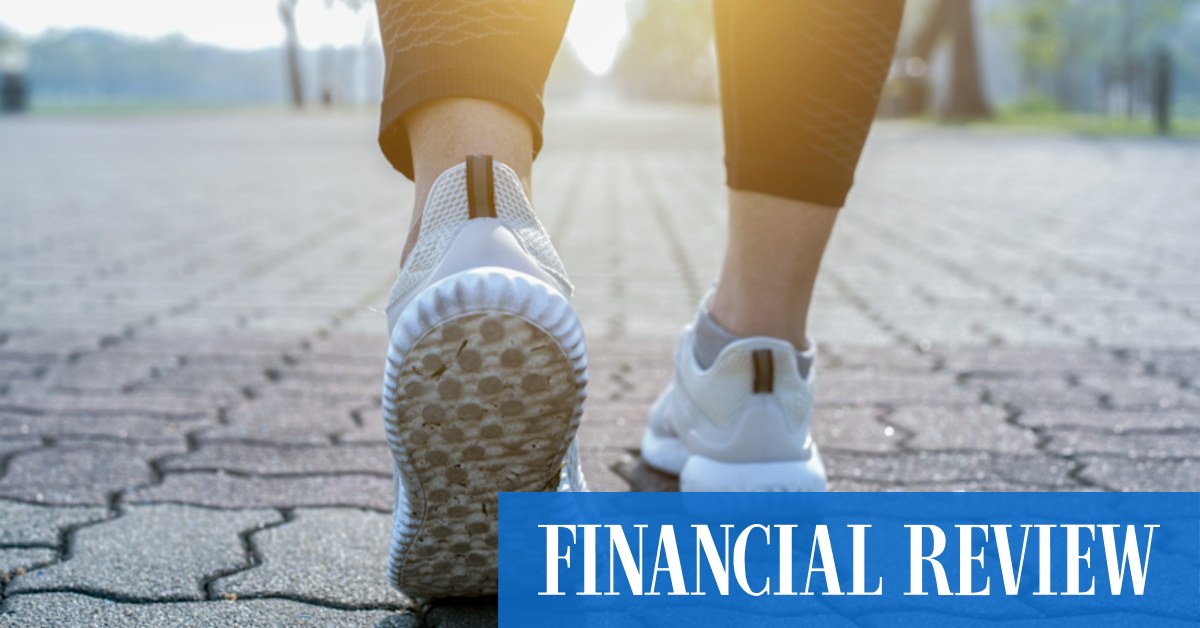 The 10,000 steps debate (and how many you should really do) - Vimarsana News