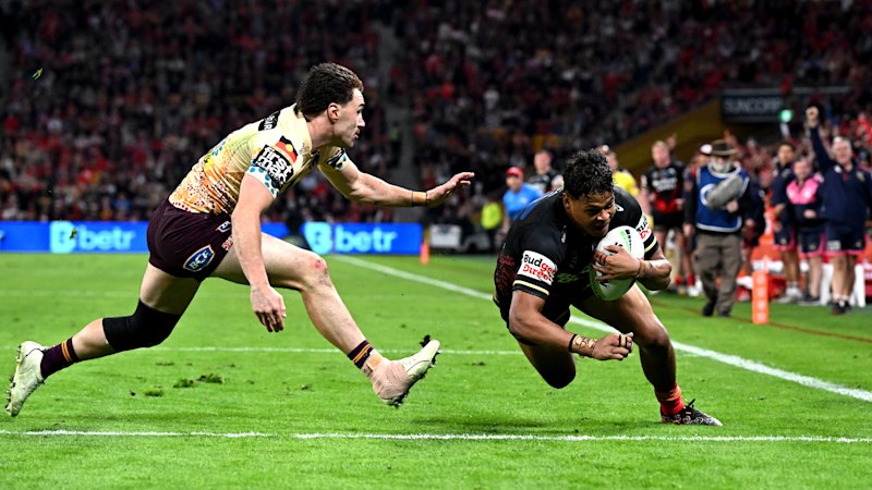 Dolphins defeat Broncos in high-scoring Battle of Brisbane shootout
