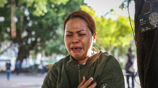 Filipino domestic helper Vame Mariz Wayas Verador breaks down in tears as she recalls her escape from the building fire.