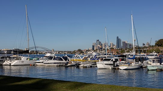 Plans to extend Woolwich Marina are opposed by Hunters Hill Council and  some sailing and resident groups. 