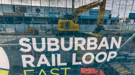 The government says building the eastern section of the loop would still be worthwhile