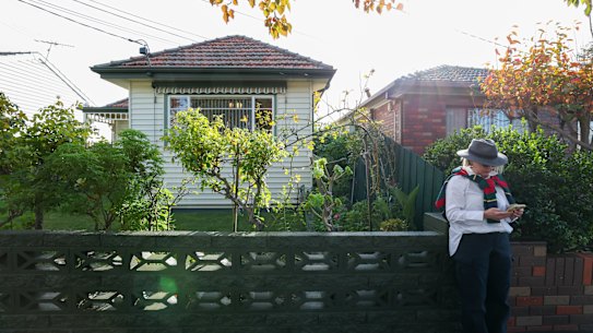 Some mortgage brokers say potential buyers are pulling out of deals.