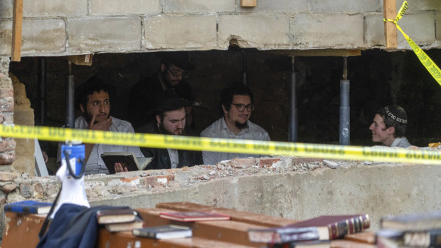 Secret New York synagogue tunnel sets off wild altercation with police