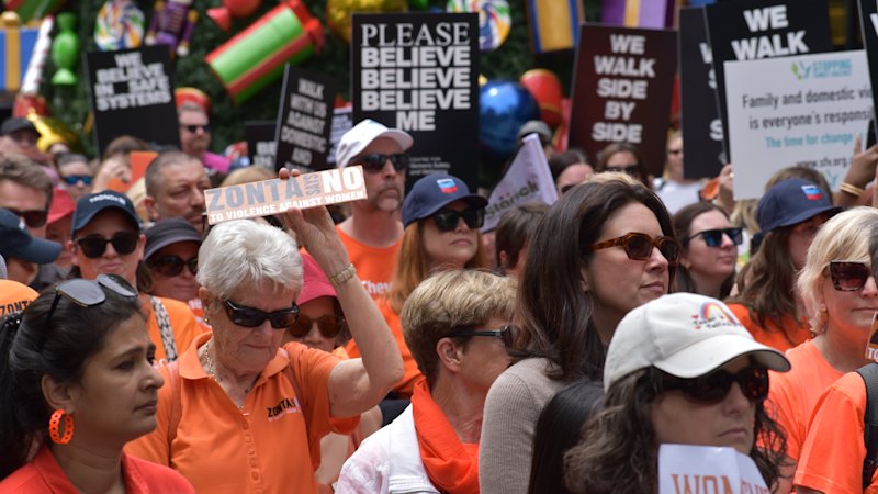 19 deaths in a year: Thousands show support for ending family violence at silent Perth rally