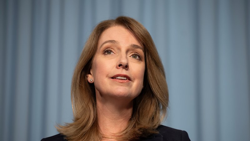 Avstralski premier na vrhu G20 v Južni Afriki, liberalci NSW izbirajo novega voditelja, na tovornem letalu, ki je strmoglavilo, najdene razpoke zaradi utrujenosti materiala