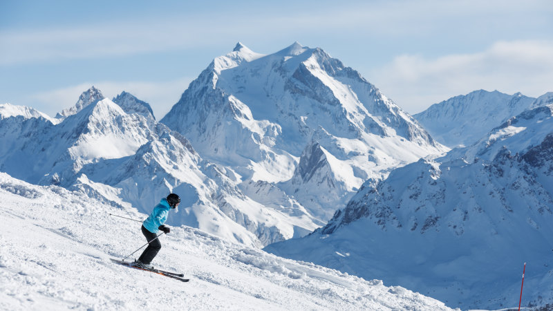 A 6-day ski pass for 7 resorts for $619? France trumps the US on price