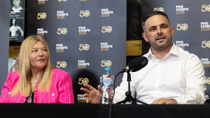 ‘My country needs you’: The PM’s pitch and family BBQ that convinced Luai to commit to Chiefs