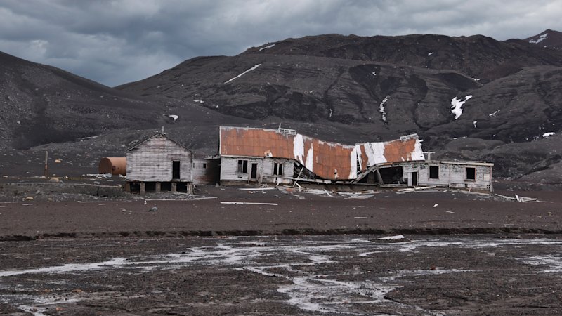 The eerie, abandoned island that has long played tricks on visitors