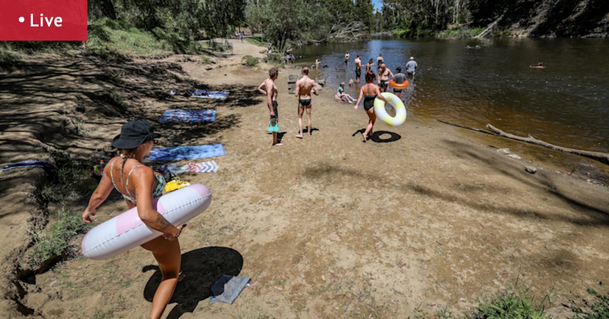 Melbourne heatwave LIVE: Temperatures pass 40 in Melbourne, Victoria; Residents urged to leave as Thologolong, Longwood fires spread; Traffic delays as West Gate Tunnel closed citybound