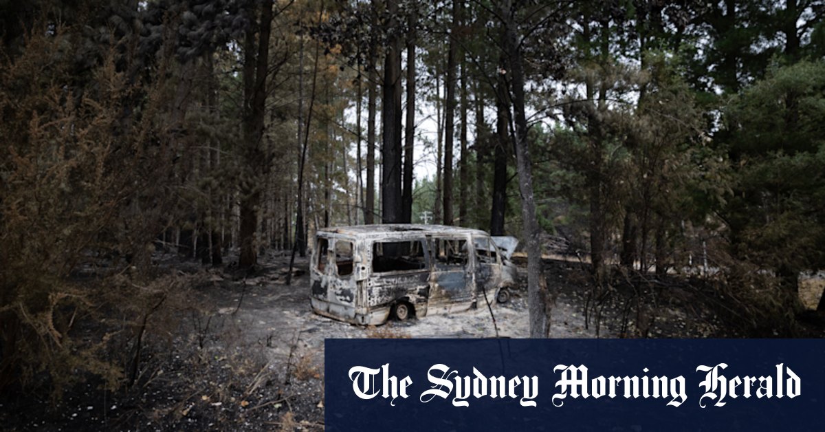 Victoria fires: How firefighters saved Bayindeen and other towns in catastrophic fire conditions - Vimarsana News